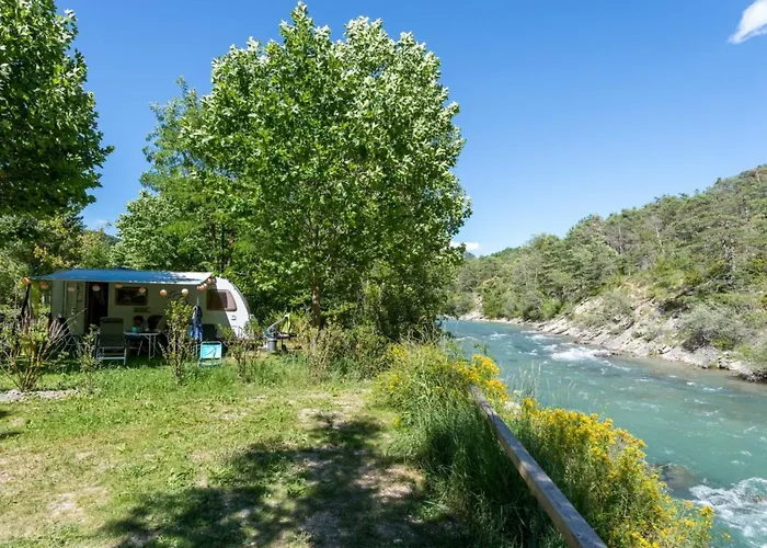 4p 2bdrms Aircon Campsite